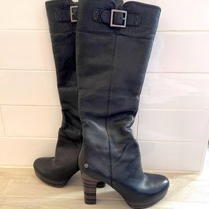 UGG fur lined boots size 8